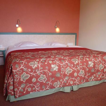Les Tilleuls Hotel Jupille Kültér fotó